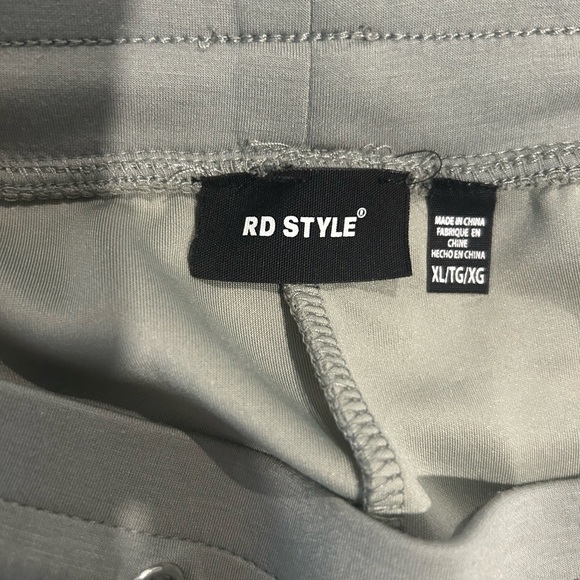 RD Style Shorts - Picture 3 of 3